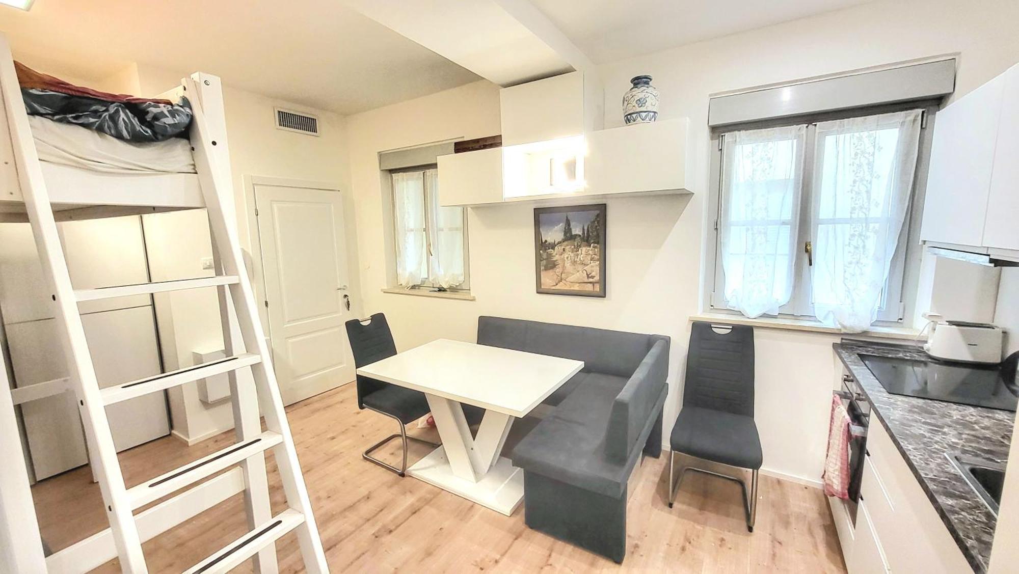 Dolomiti 1 Room Apartment Center Wi-Fi Ac Bolzano Exterior photo